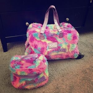 🎉JUSTICE Roller Light Up Luggage 💘